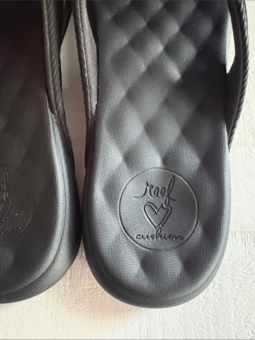 Reef Black Quilted Footbed Flip Flops - Picture 3 of 4